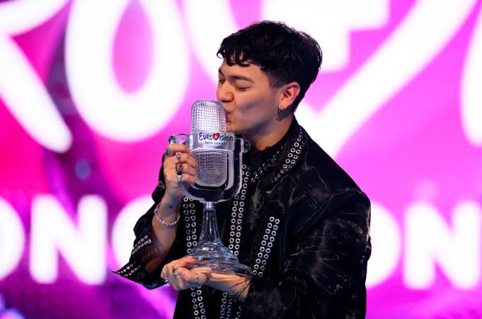 Entre Palcos e Polêmicas: O Eurovision Que Dividiu a Europa e Uniu os Olhos ao&nbsp;Oriente